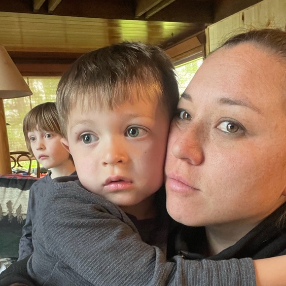 Meet your Posher, Melissa - Picture 1 of 1